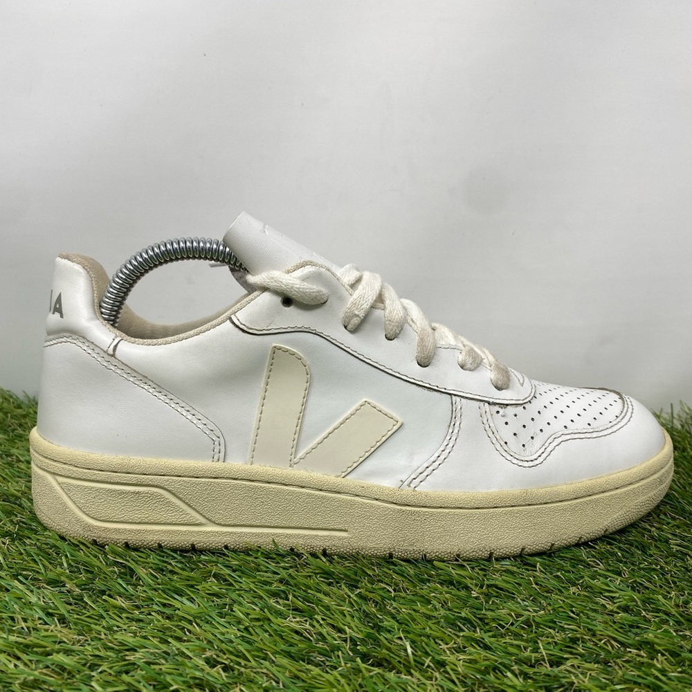 Veja V-10 White Cream Shoes Full White Fashion Sneakers Women Sz 6 EUR 37